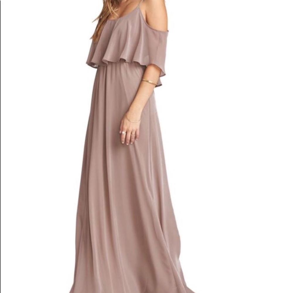 Show Me Your Mumu, Caitlin in Dune